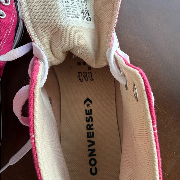 Converse Fuchsia Canvas High-Tops sz 8.5 womens - Picture 10 of 10